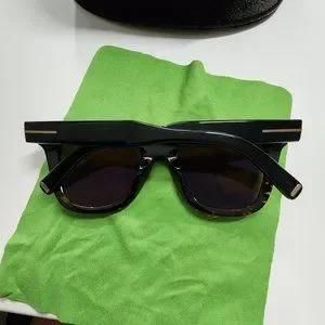 Tom Ford | Accessories | Like New Tom Ford Julie Sunglasses 